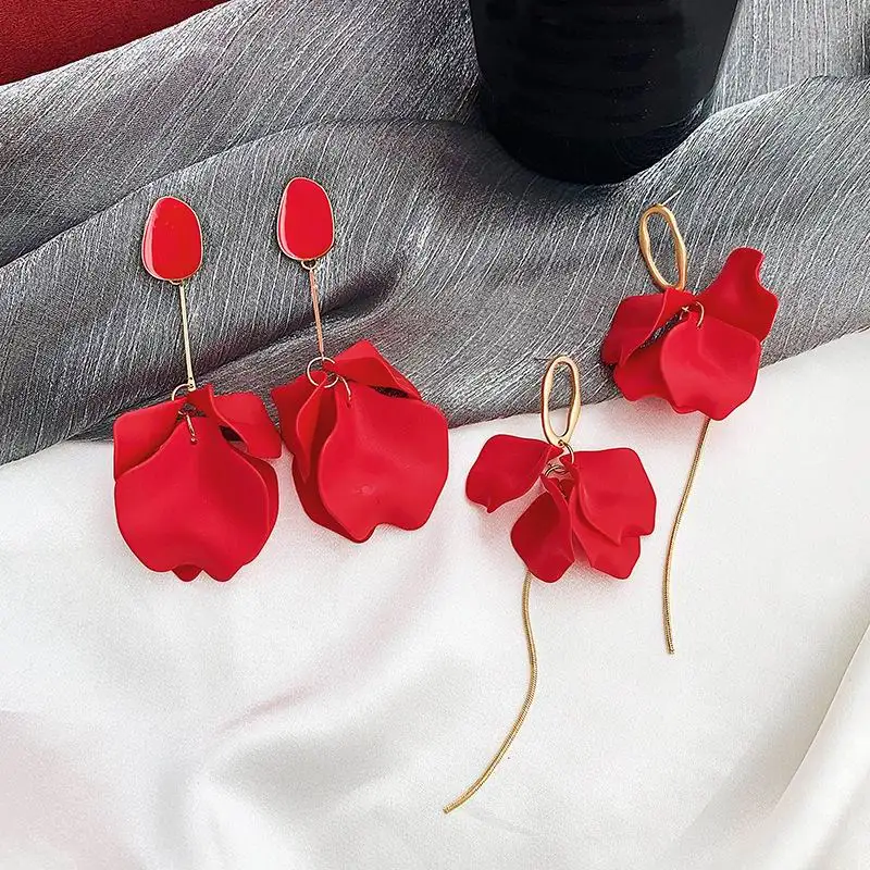 

Women Red Earrings 2019 New Statement Flower Petal Pendientes Long Design