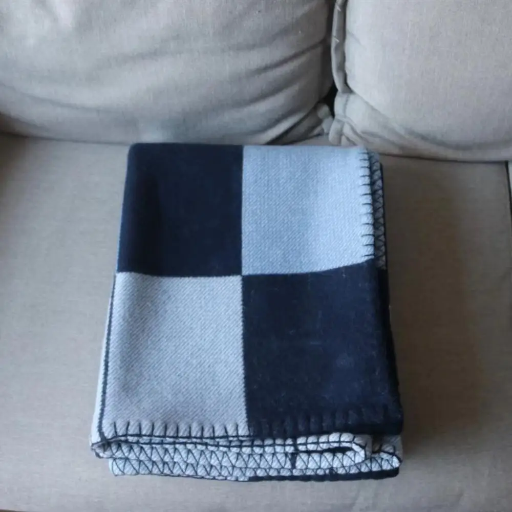 blue color Европейские и американские благородные роскошные утолщение H одеяло 1550 г H шаль шарф толстый кондиционер диван покрывало для полета на самолете - Цвет: blue color
