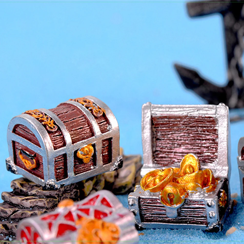 

Treasure Chest Box Antique Creative Fish Tank Aquarium Decoration Landscape Pirate Gold Coins Home Ornaments Resin Crafts