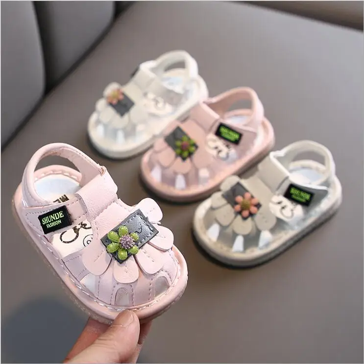 

Girls' Baotou sandals 2020 summer new girls' princess shoes flower walking shoes soft bottom children's sandals