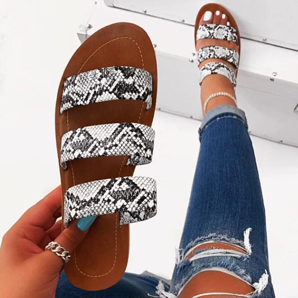 

Snake Print Outdoor Slippers Sandals Women Three-layer non-slip Beach Shoes Female Vintage Flat Bottom Wild Ladies Slippers D30