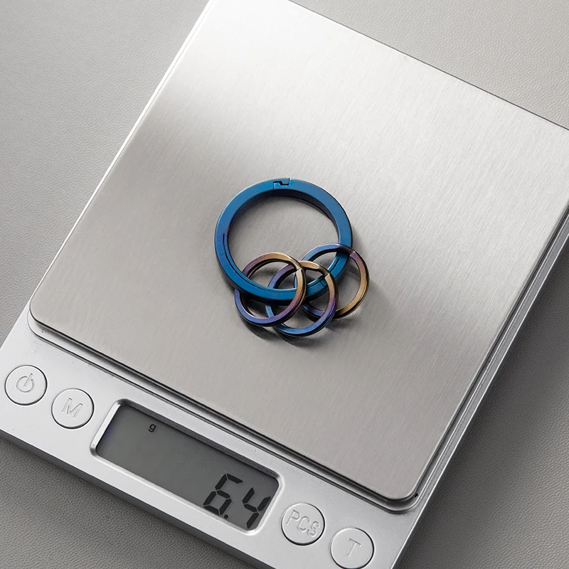 진짜 티타늄 EDC 열쇠 고리 로프 드롭행잉 버클 자동차 열쇠 고리 홀더 퀵드로우 아노다이즈드 블루 키 체인, 야외 카비너