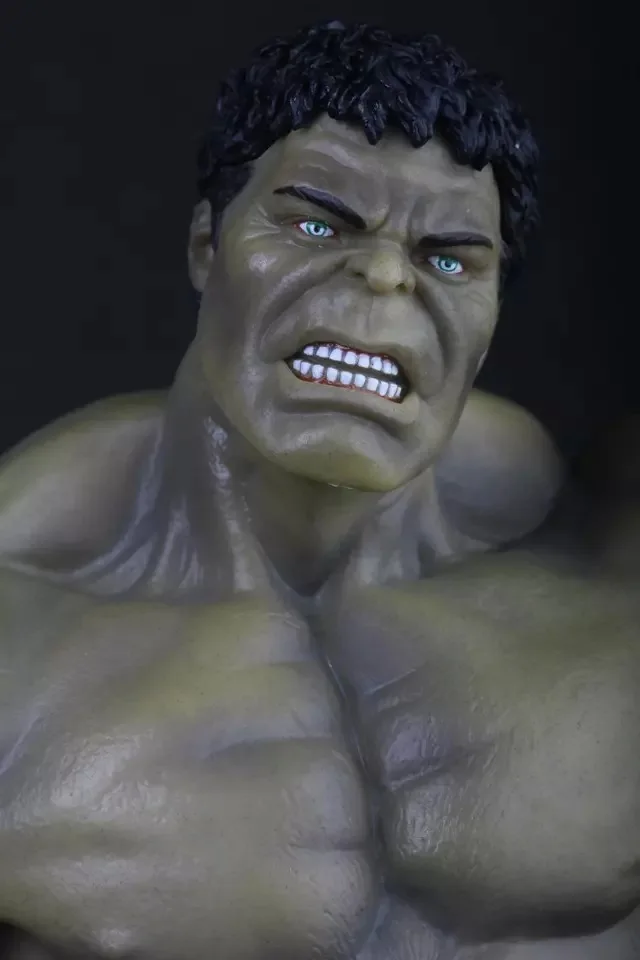 Avengers Hulk 12-Inch Hulk Garage Kit Model Yaya Anime