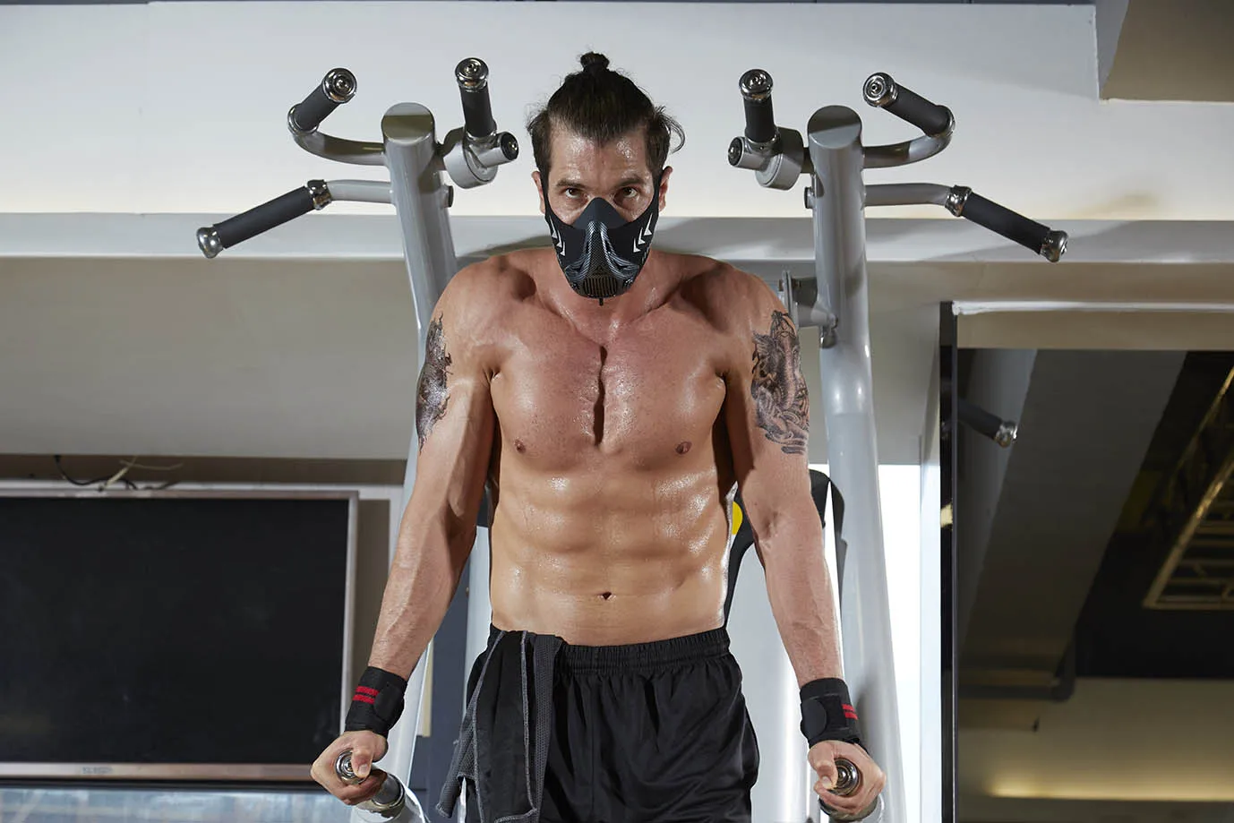 FDBRO Sports Running Mask Sports Mask Six-speed Training Oxygen Barrier Oxygen Resistance Elevation Cardio Endurance Mask