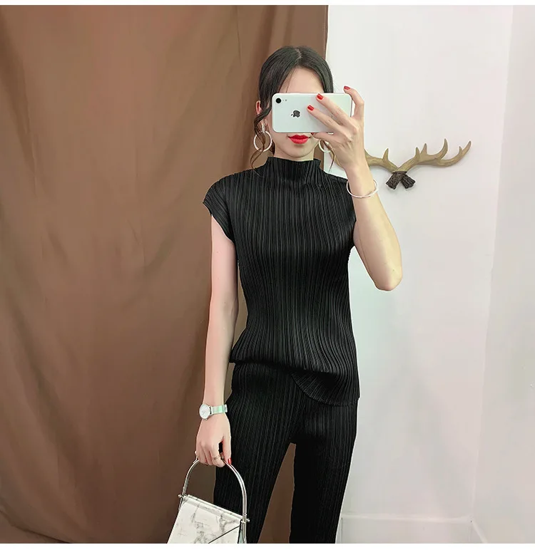black top LANMREM круглый воротник короткий рукав сплошной цвет плиссированный набор для женщин Повседневная футболка+ брюки женские летние модные тенденции WH70502 - Цвет: black top