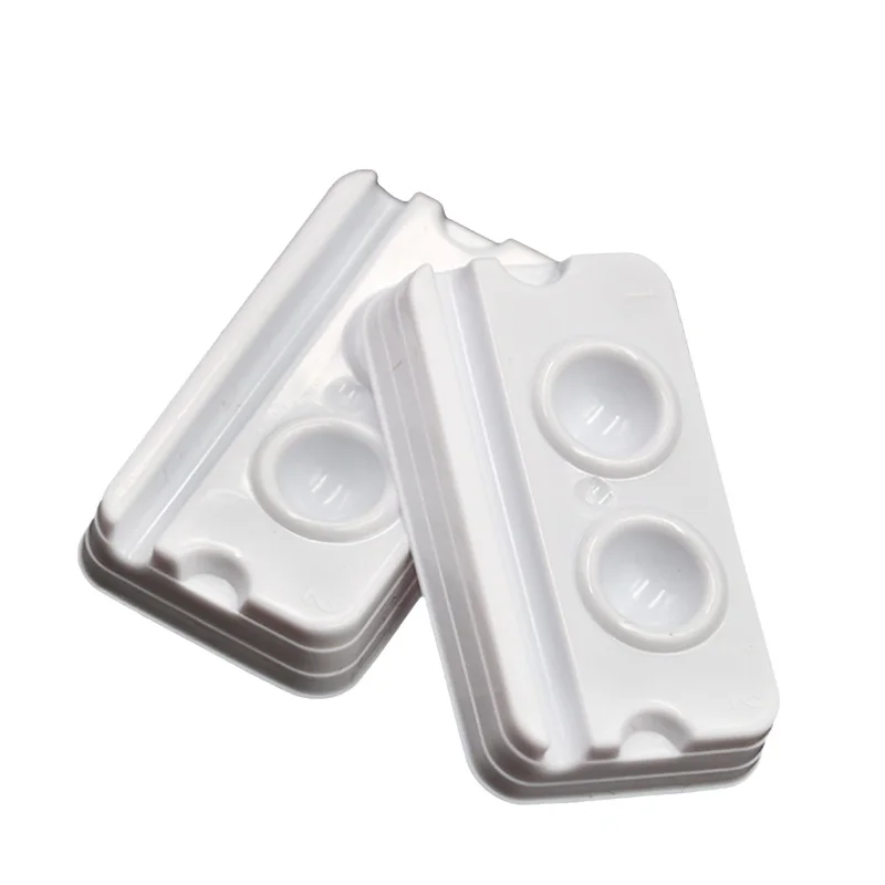 

100pcs Dental 2 Holes Mixing Palette 2 Slots Porcelain Mixing Watering Insulation Moisturizing Plate Plastic Mix Holder Tools