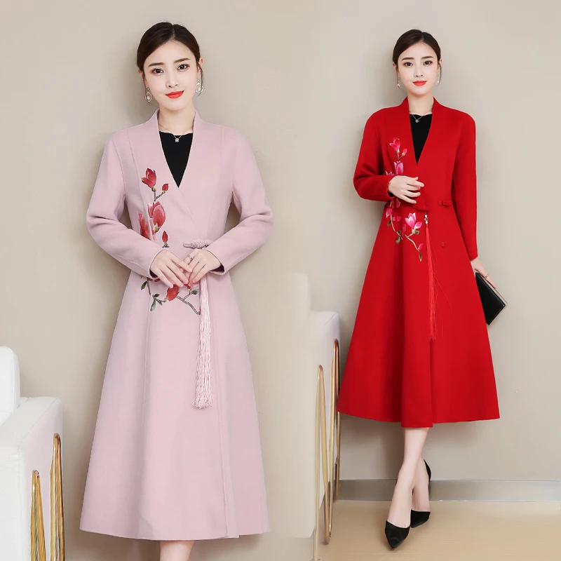 

Fall and Winter New Female Embroidered Wool Fabric and Tape Button Modified Chinese Wool Wool Overcoat Elegant woman