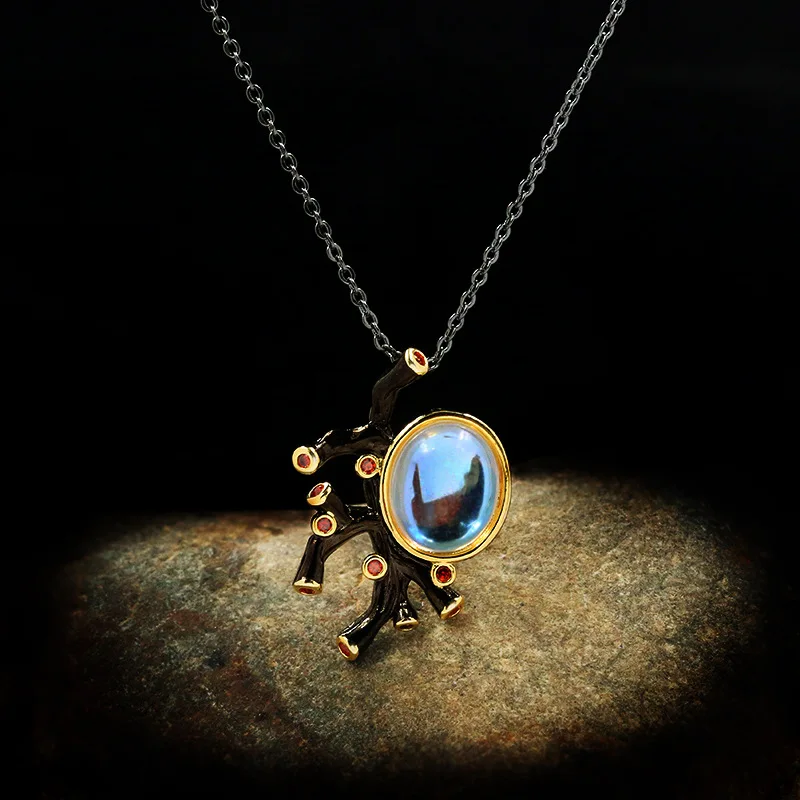 

Unique Vintage Branch Moonstone Black Gold Pendant Necklace Translucent Crystal Ladies Clavicle Chain Sweater Chain 925 Silver