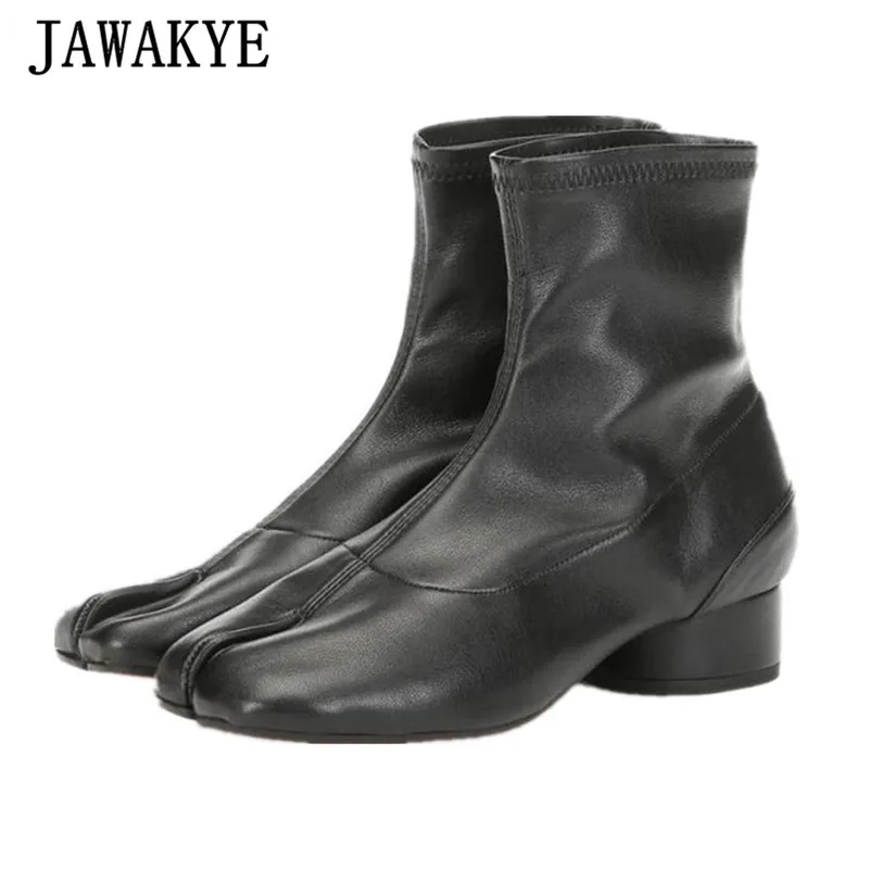 

Fashion Splited Toe Boots for Women Black White Round Heels Bottes Comfy Real Leather T-show Ankle Boots 2019 Winter Botas Mujer