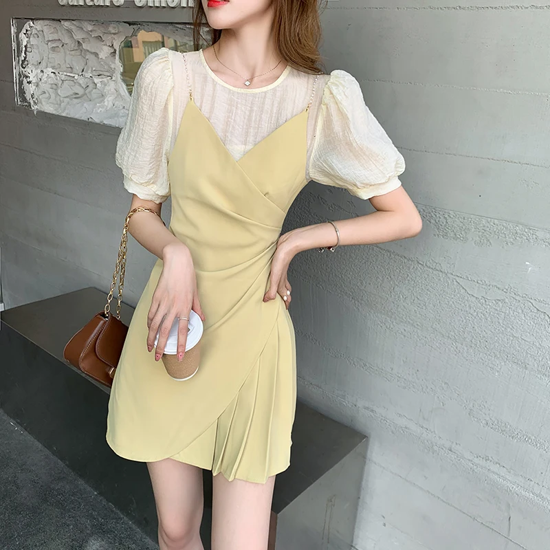 

Fake Two-piece Dresses 2021 Summer Female Fashion Splicing Waist Thin Short-sleeved Suspenders Irregular Pleated Dress Short