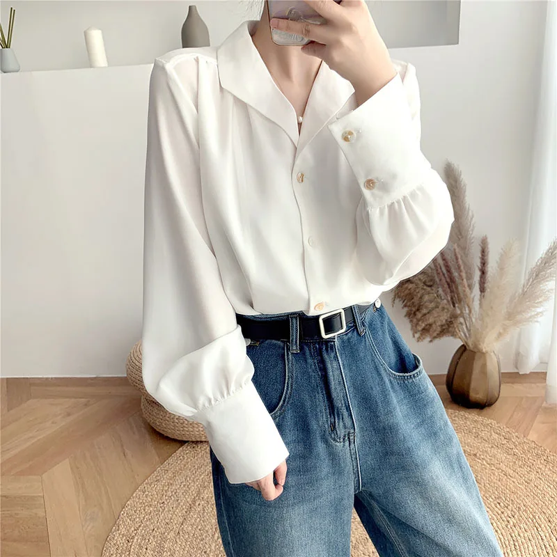 Shirt top women 2021 spring and autumn new style Korean loose fashion all-match long-sleeved office shirt Inside outer wear