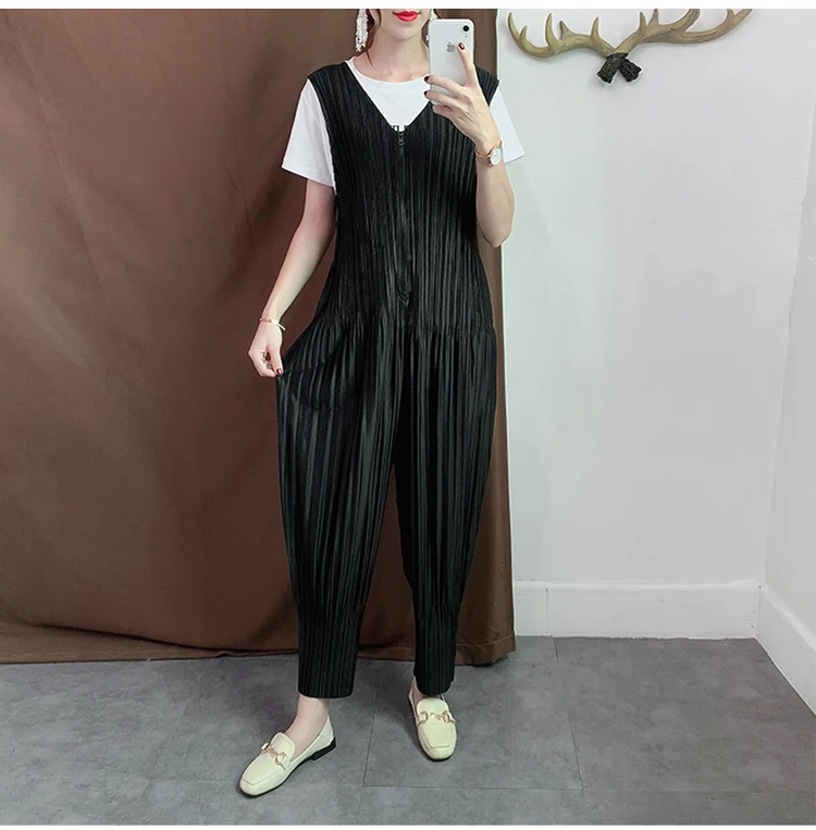 Miyake штаны со складками, костюм черные повседневные Свободные Комбинезоны, комплект с круглым вырезом, белая футболка длинные Комбинезоны на лодыжке, женские комплекты из двух предметов