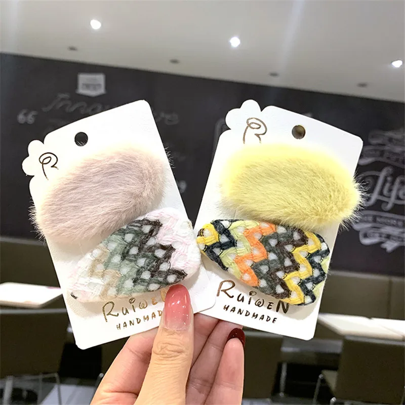 2pcs/set New Hot Winter Plush Hairgrips Rainbow Color Faux Fur Hair Clips Girls Barrettes Fashion Kids Hairpins Hair Accessories