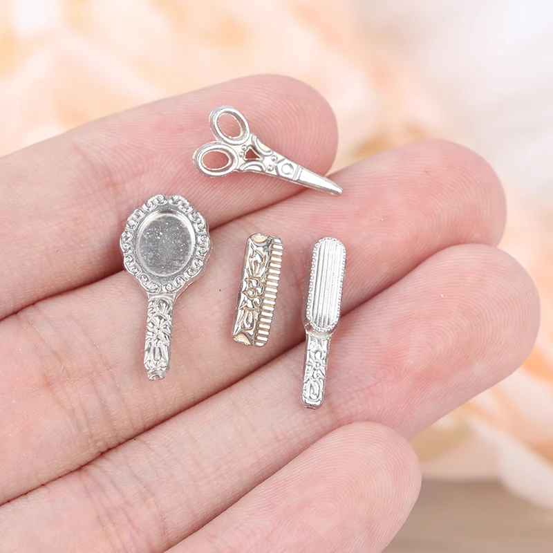 4pcs/set 1:12 Dollhouse Miniature Practical Bathroom Accessory Comb Hair Dryer Mirror Model Building Kits Kids Toys |