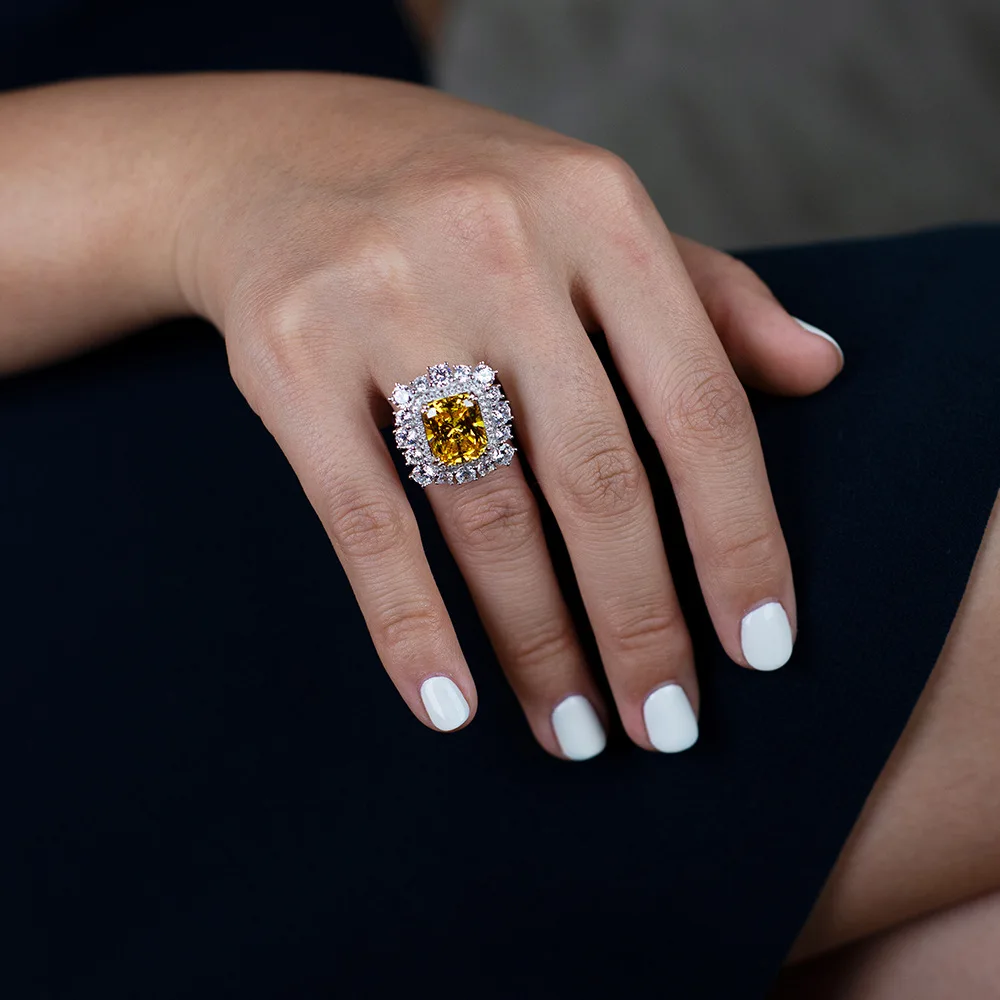 

Poem Wear Jewelry S925 Silver Europe And America Deluxe Edition with Customizable Shiny Cutting Princess Square White Crystal Ri