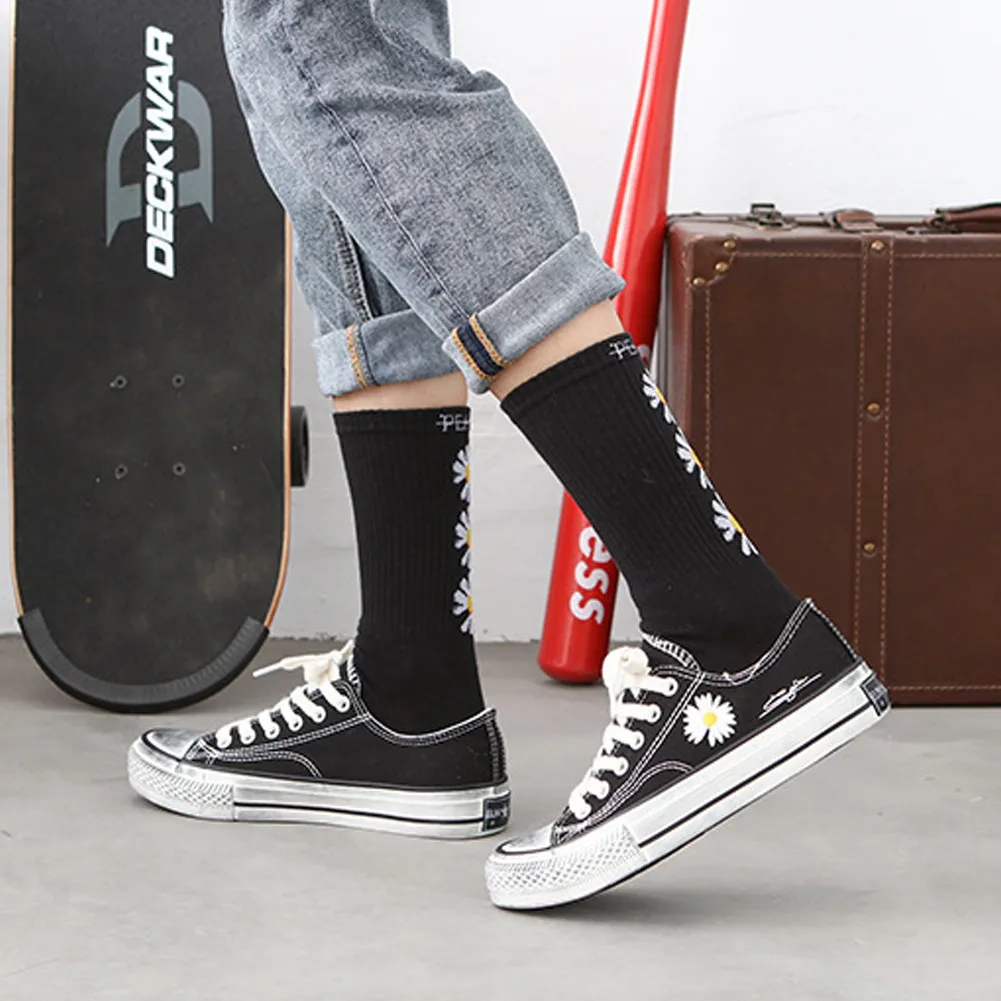 Носки женские/мужские повседневные в полоску удобные с маленькими маргаритками