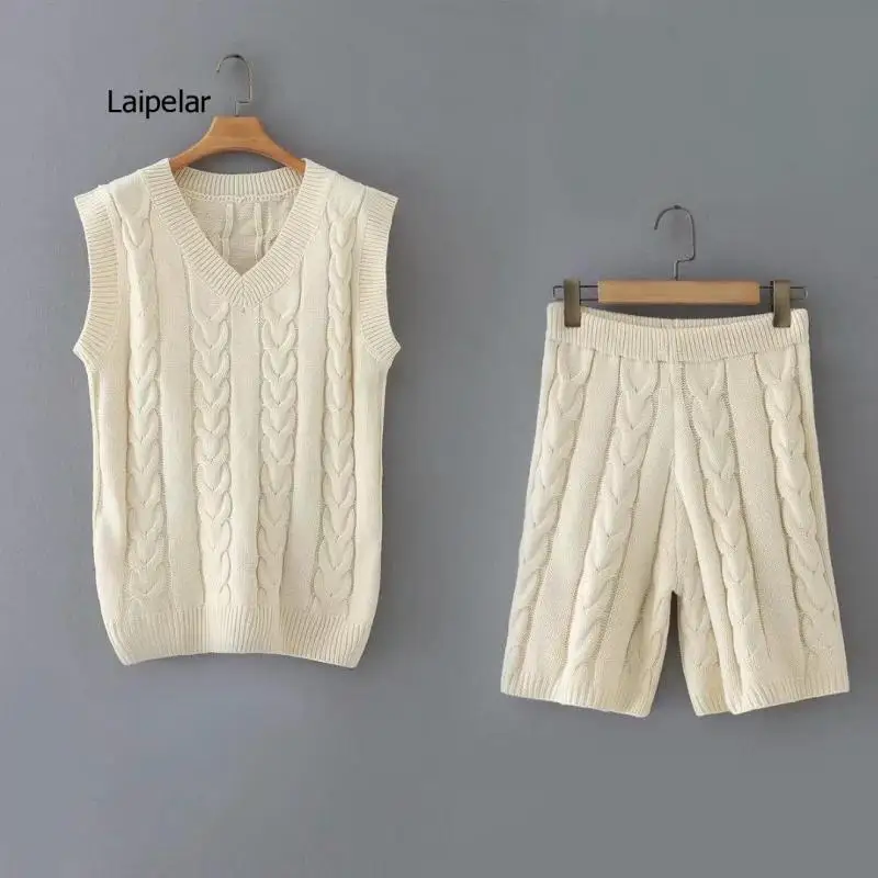 2021 Sleeveless Sweater Top Vest Shorts Mini Women Set Knitted Autumn Winter 2 Piece Set Casual Suit Party Outfits