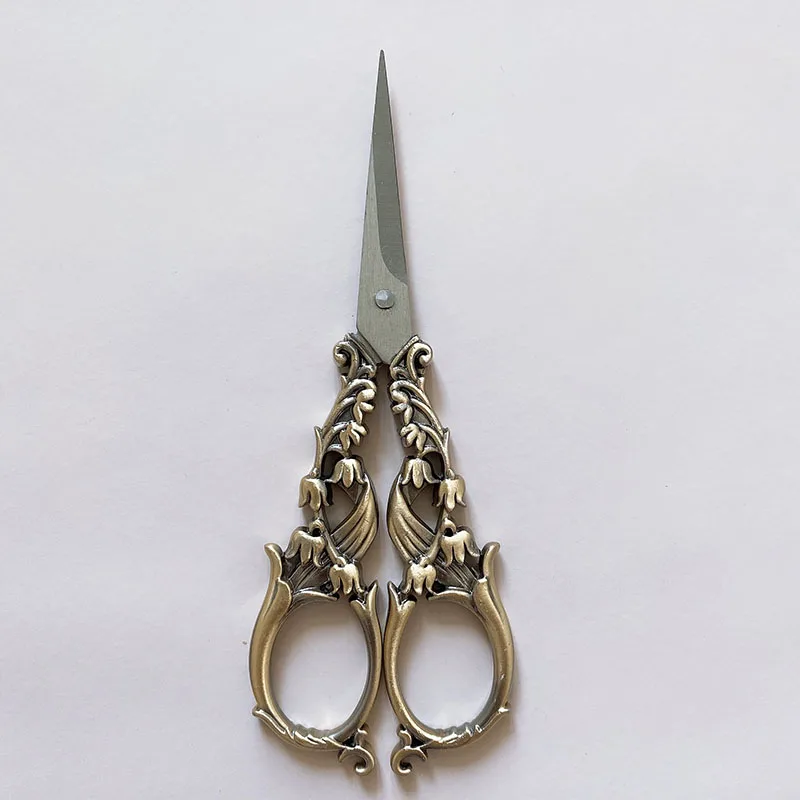 Pattern Scissors, Vintage Appearance Decorative Scissors Rust Resistance  and Wear Resistance for Embroidery Sewing, Sailor, Eyebrow Shaping, Paper