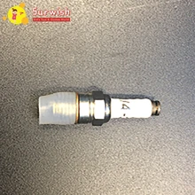 Свеча зажигания для тоян FS-S100 бензиновая версия комплект