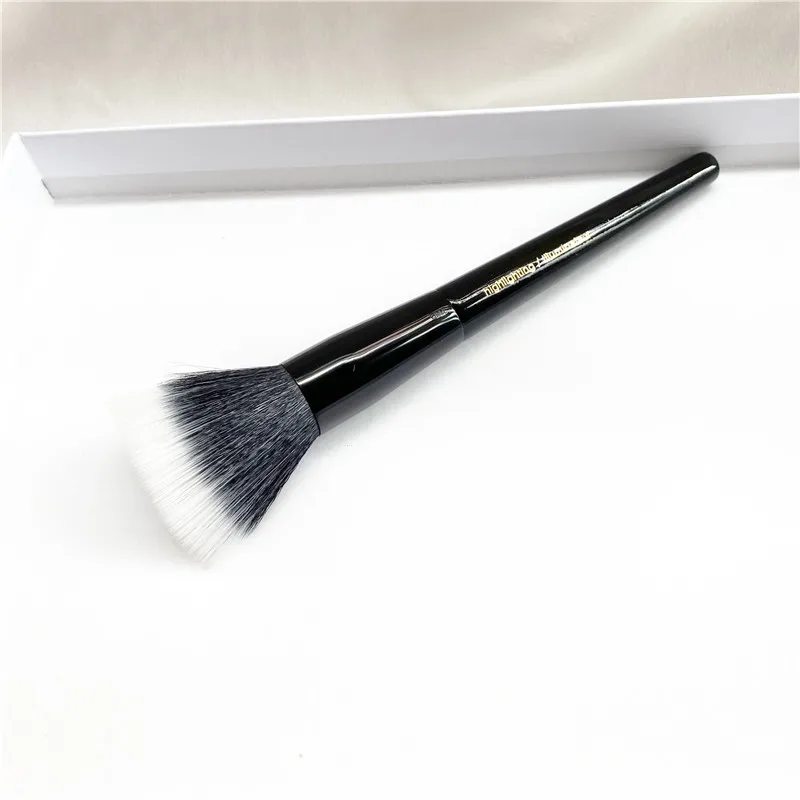 Highlighting / Illuminateur Brush #3 - Dual-Fibre Stippling Face Hghlighter Blush Foundation Buffing | Красота и здоровье