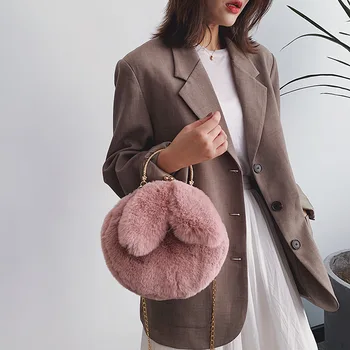 

2020 New style in autumn and winter plush handbag Simplicity Chain messenger bag animal skin lovely Woolen cloth