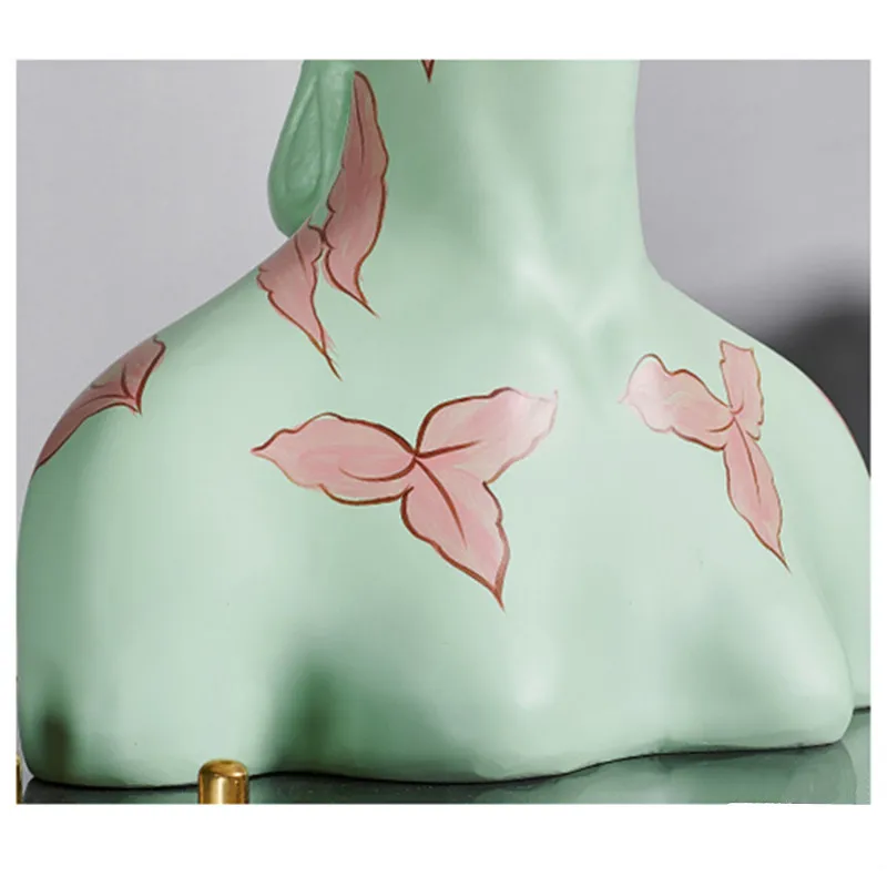 Half Body Abstract Resin Figure Decoration Showcase Shop Window Painted Portrait Flower Season Girl Decoration A493