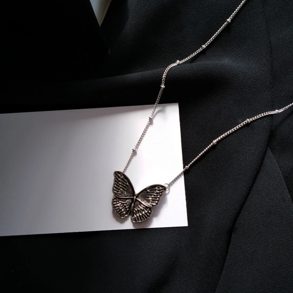 

LANIWOO Vintage Clavicle Butterfly Necklace 2020 New Fashion Jewelry For Women Wholesale Accessory