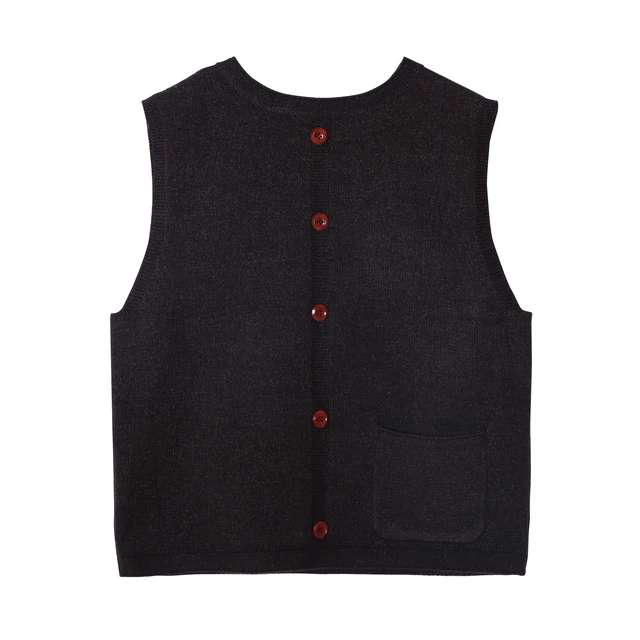 Black vest sweater with white bird print
