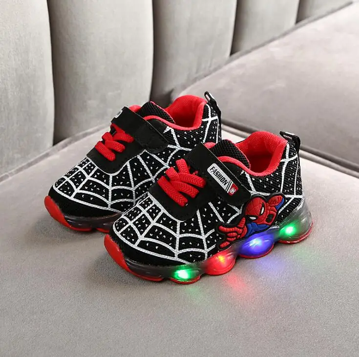 

Hot Luminous Sneakers Boy Girl Cartoon LED Light Up Shoes Glowing with Light Kids Shoes Children Led Sneakers Size 21-30