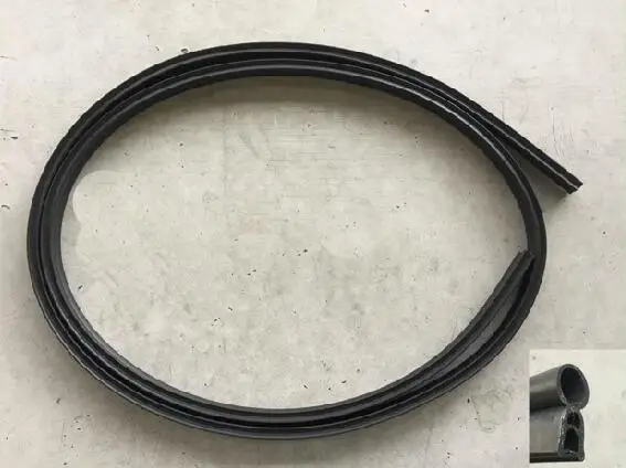 Уплотнение капота для Great wall haval H2S синий знак OEM: 5304011XKR02A 8403501XKR02B
