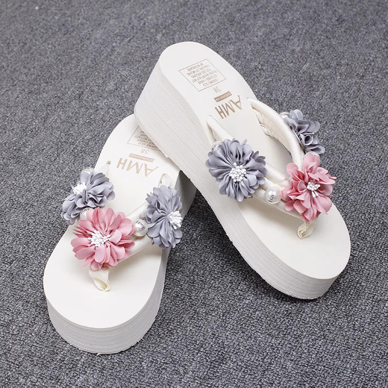 

Three Flowers Handmade Seaside High-Heel Sandals Holiday Flip-flops Women's Slanted Heel Anti-slip Thick Bottomed Sandals
