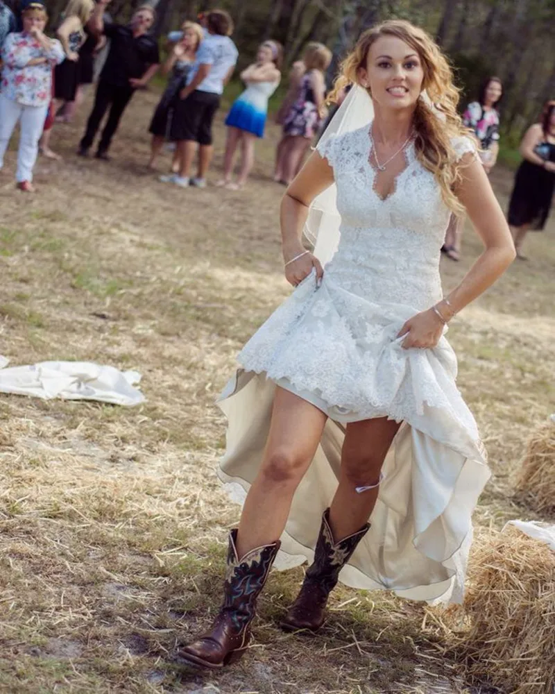 

Sexy V-Neck Cap Sleeve Pleats vestido de noiva High Low Country Lace bridal Gown robe de mariee mother of the bride dresses