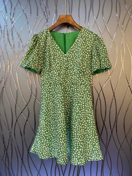 

2020 Spring and Summer New Women's V-neck Back Zipper Decorations Floral Short Sleeve Slim Dress 531