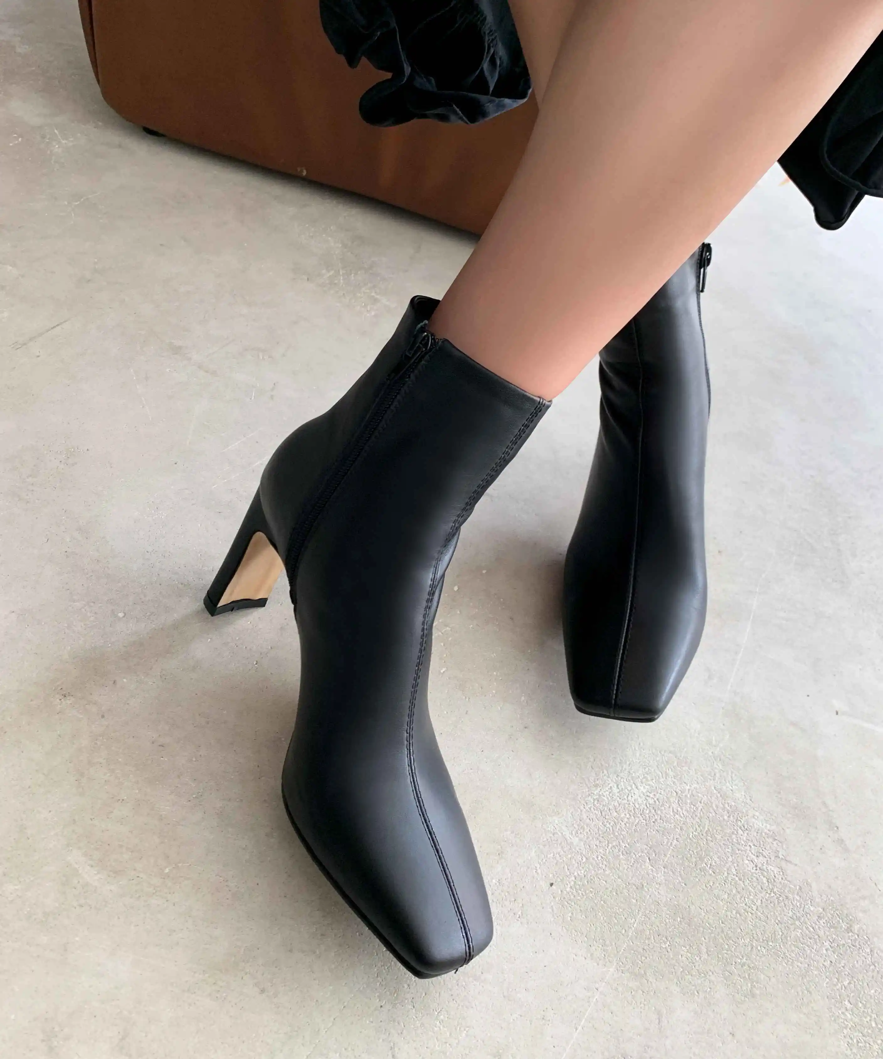 Krazing pot Chelsea boots real leather stone pattern high street fashion square toe thick high heel zip gorgeous ankle boots L61