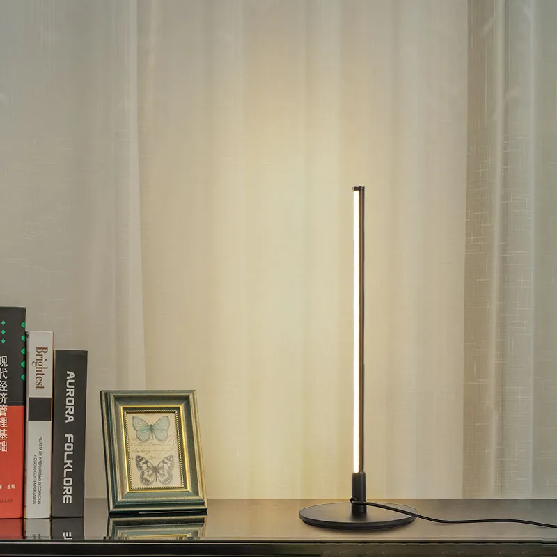 LED Minimal Lamp Corner Floor lamp for Living room Bedroom Studio Standing lamp Nordic Designer Tripod Led Floor lamp Fixtures