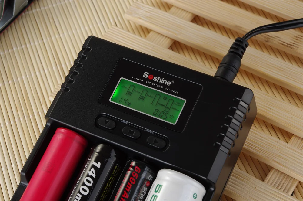 Soshine H4 lcd умное универсальное регулируемое зарядное устройство для 26650 18650 16340 Li-Ion LiIFePO4 NiMH 1,2 V C AA AAA w/Автомобильное зарядное устройство