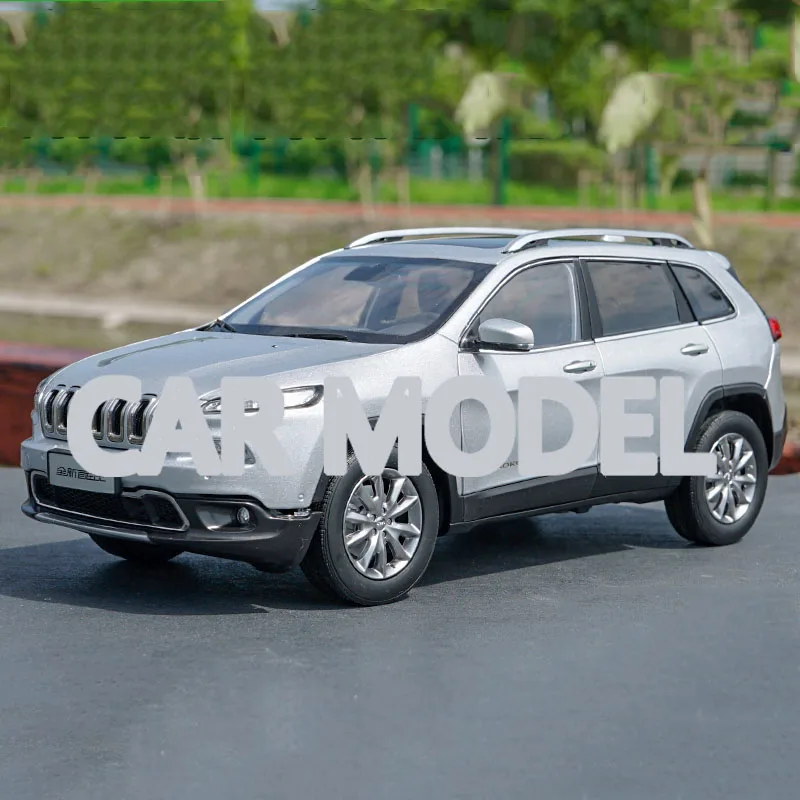 1:18 Масштаб сплава игрушечных автомобилей jipu ziyouguang Cherokee модель автомобиля SUV детских игрушечных автомобилей оригинальные авторизованные детские игрушки