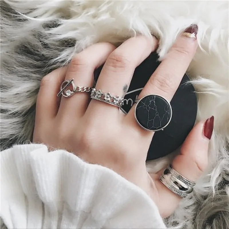 

4 pcs/set silver metal hollow zircon geometry rings for women punk hip hop stone friendship ring set 2019 fashion party jewelry