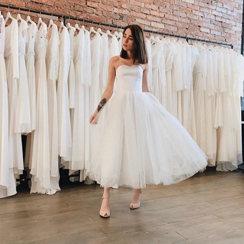 

Simple Tea Length Wedding Dresses 2020 Simple White Ivory robe de mariée Short Bridal Dresses Cheapest Vestido De Noiva Beach Wedding Dresses Russia Bridal Gowns
