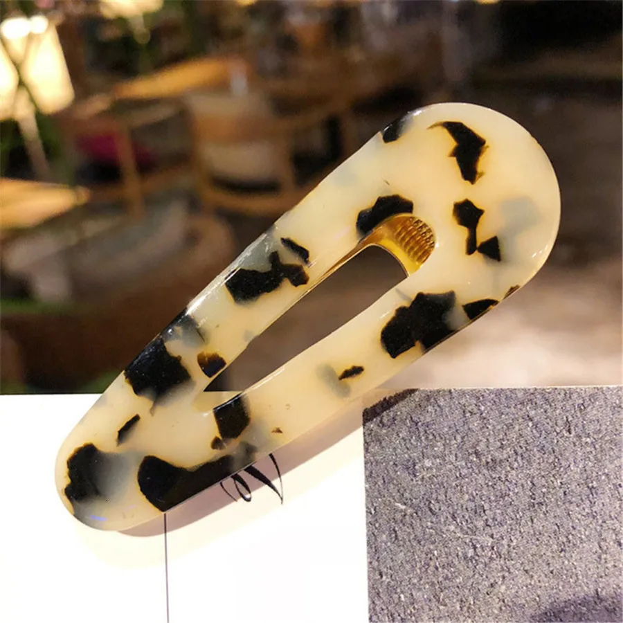 10647841287_469242882