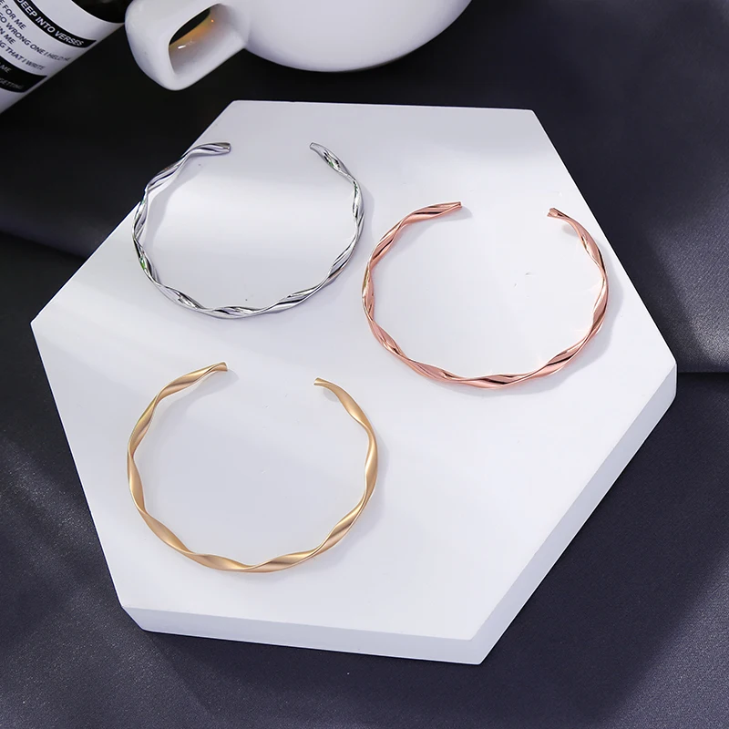 

3 Color Brass Bangle Open Bracelet Concise Initial Accessory Women Free Size Fashion Jewelry
