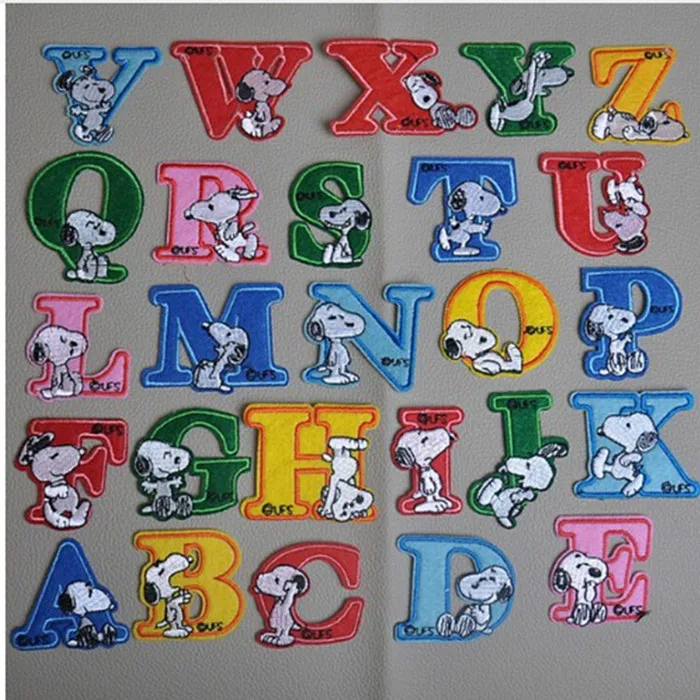 26 pieces Железные нашивки для одежды, значки, буквенные Snoopy, индивидуальная модная одежда с вышивкой, сумки для одежды, футболки DIY - Цвет: 26 pieces