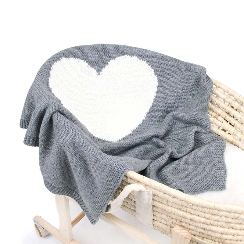 

Baby blanket autumn and winter air conditioning blanket comfortable soft and breathable blanket 95*75 cm heart knitted blanket