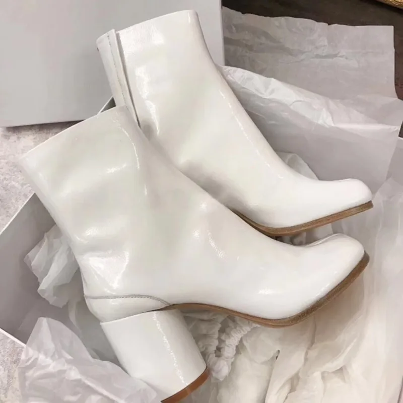 Luchfive/светоотражающие женские ботинки из лакированной кожи с блестящим лазерным носком; модные водонепроницаемые ботильоны на высоком толстом каблуке - Цвет: white patent leather