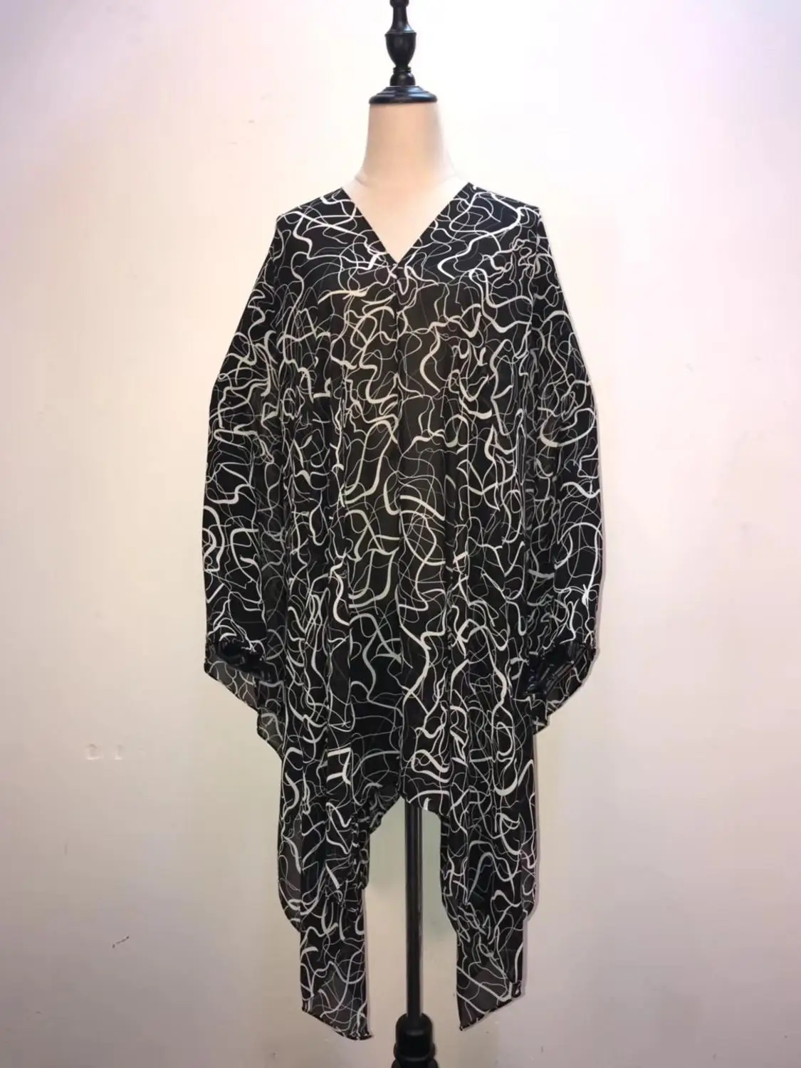 Free size African women's Top clothes Elegant Style Dashiki V-neck short dresses for lady African clothes