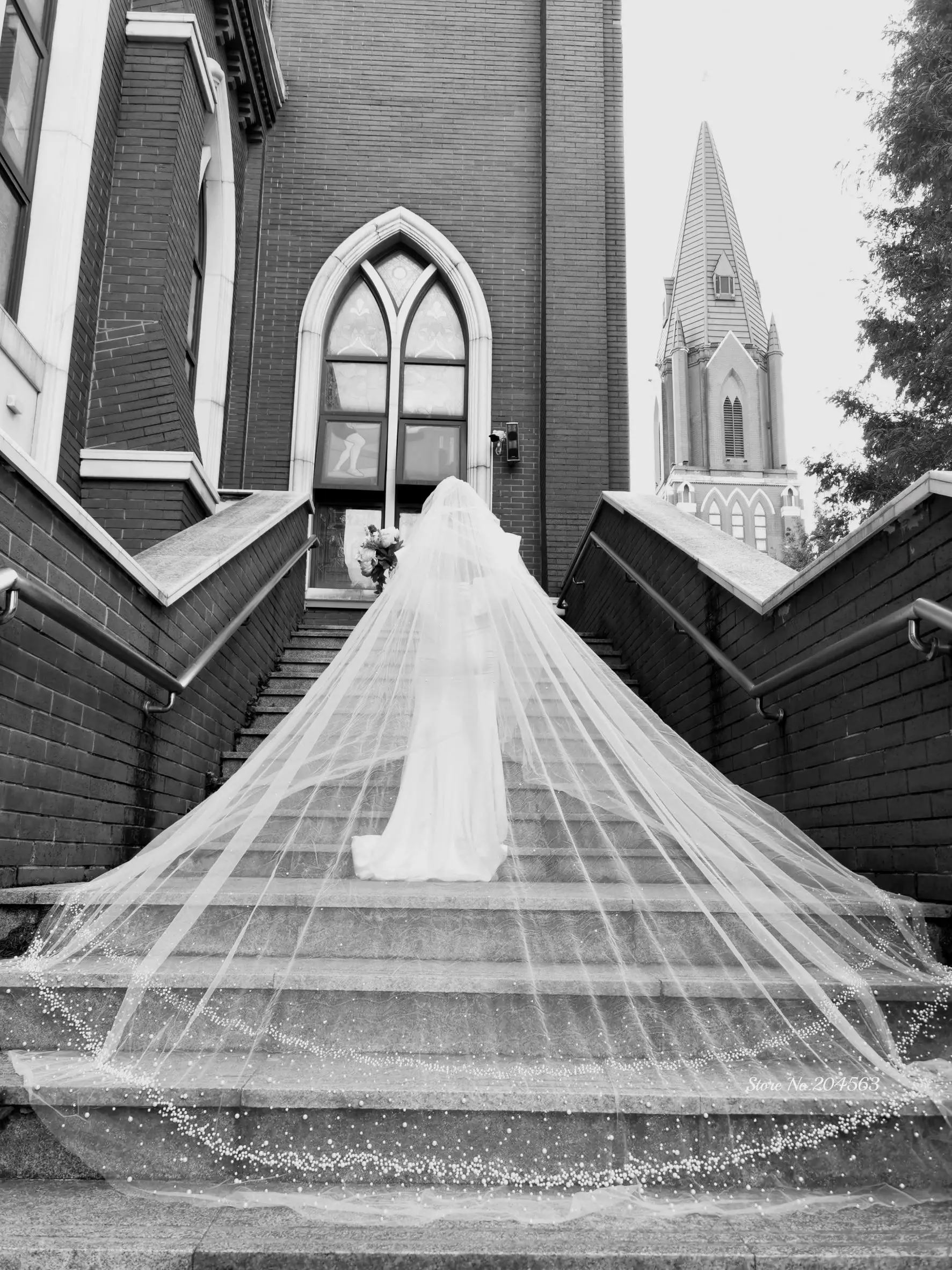 Romantic Two-Layer Church Wedding Veil with Pearls Bridal Veils with Comb MM Wedding Accessories