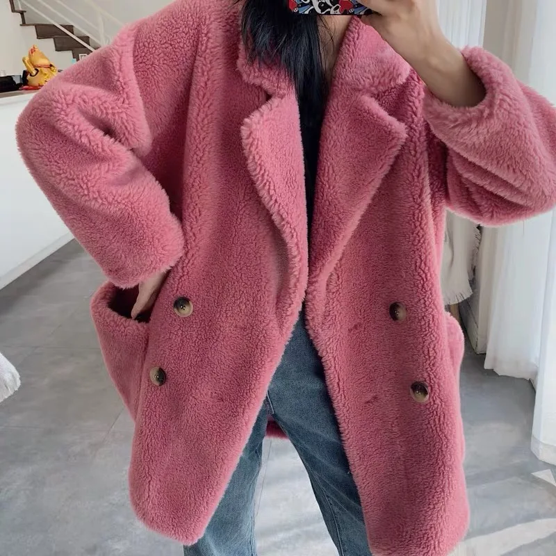 Pink Пальто из искусственного меха для женщин, большие размеры, 30% натуральный овечий мех, плюшевое пальто для девочек, новинка, модное двубортное зимнее пальто для женщин - Цвет: Pink