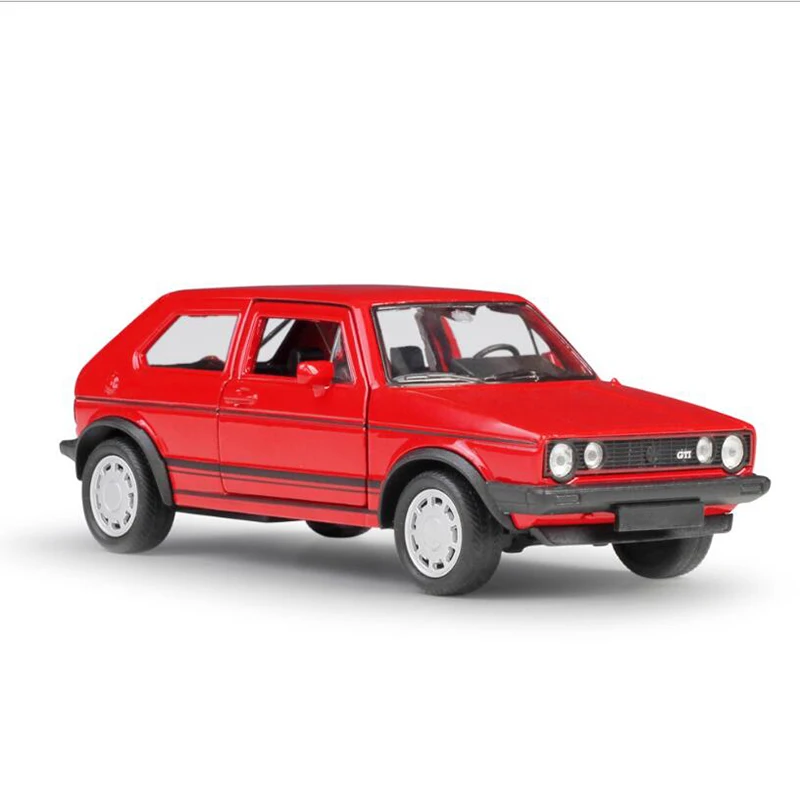 Модель автомобиля из сплава 1:36 Volkswagen Golf GTI Классическая модель Металлический