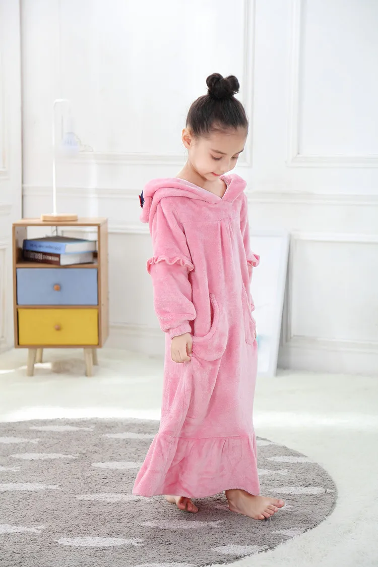 12278930079_1697752344