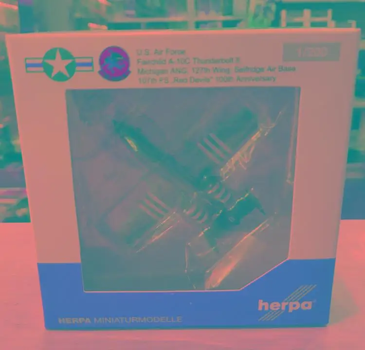 Herpa USAF Фэйрчайлд A-10C Thunderbolt II Michgan ANG 127th крыло Seifridge 107th FS Red Devils 100th Anivers 1/200 литой самолет